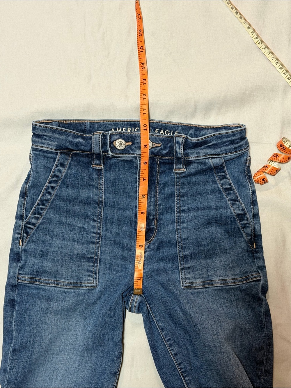 American Eagle Outfitters Super High Rise Medium Vintage Flare Jeans Size 2 - Picture 11 of 13